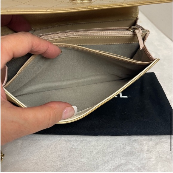 CHANEL Vintage Calf Skin Diamond Stitch CC Logo Long Flap Wallet On A Chain - Picture 13 of 14